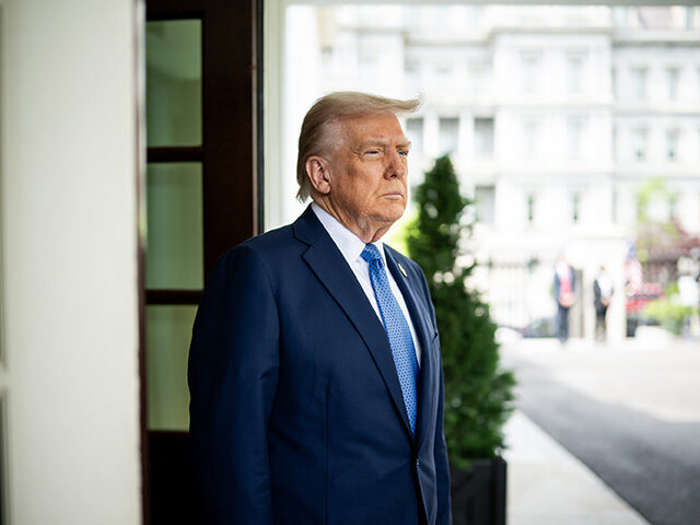 54475967653_d8fa0e47da_o-640x480-4 President Donald Trump greets Prime Minister Gahr Store of Norway, Thursday, April 24, 202