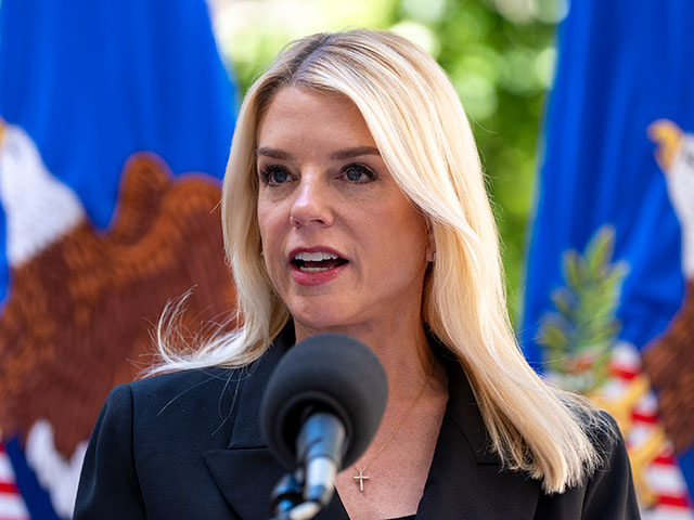 ap25127553897670-640x480-1 Attorney General Pam Bondi speaks during a news conference at the Department of Justice, W