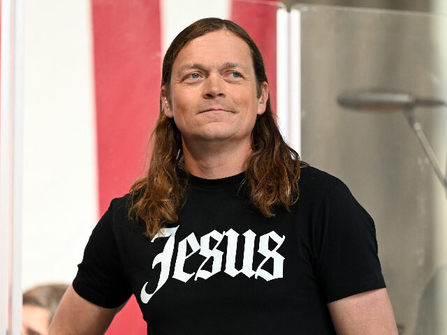 BradArnold NEW YORK, NEW YORK - MAY 26: Singer Brad Arnold of the rock band 3 Doors Down performs at