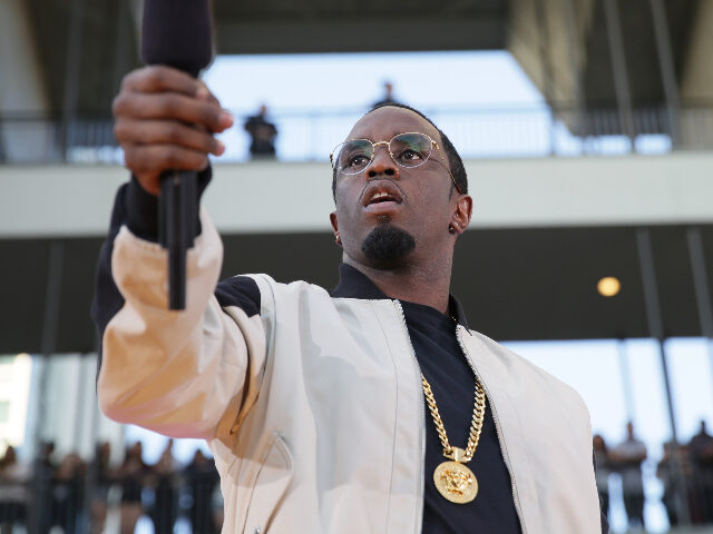 Diddy HOLLYWOOD, CA - FEBRUARY 25: Sean "Diddy" Combs attends Big Sean's concert