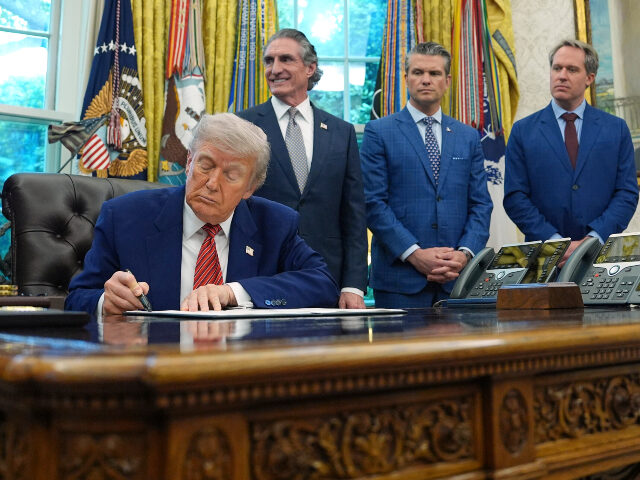 Donald Trump signs executive order President Donald Trump signs an executive order regarding reinvigorating the nuclear indus