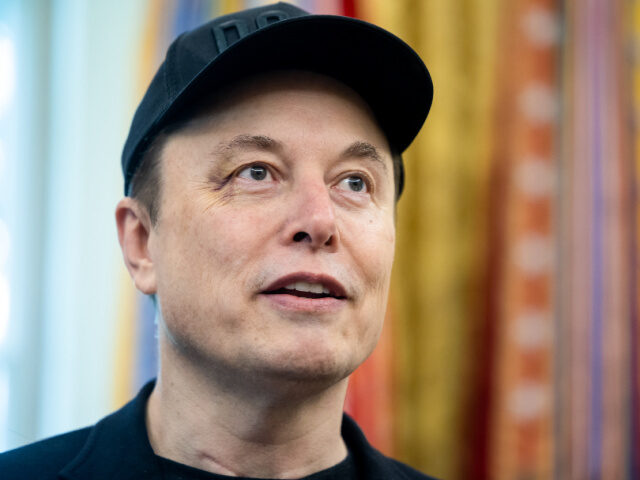 Elon Musk Black Eye Elon Musk, chief executive officer of Tesla Inc., during a news conference in the Oval Off