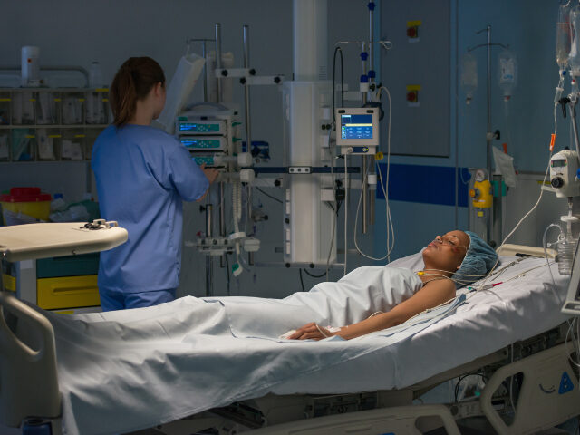 female-patient-in-icu-640x480-1 Female patient in ICU