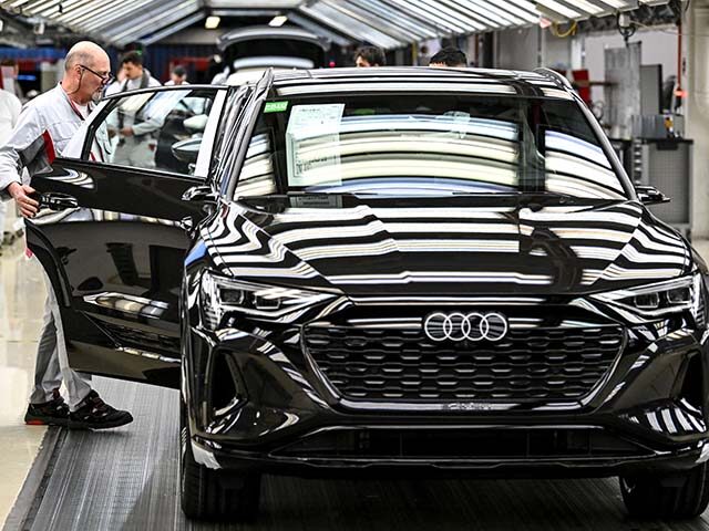 gettyimages-1245601538-640x480-1 The new Audi Q8 e-tron continues the success story of the pioneer Audi e-tron under a new