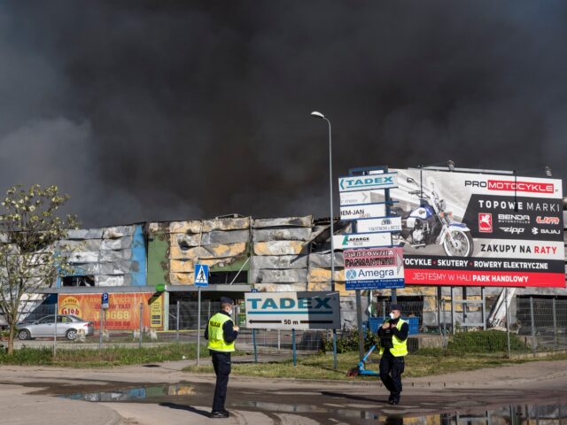 gettyimages-2152042679-1-640x480-1 WARSAW, MASOVIAN VOIVODESHIP, POLAND - 2024/05/12: Black smoke seen in the sky above the b