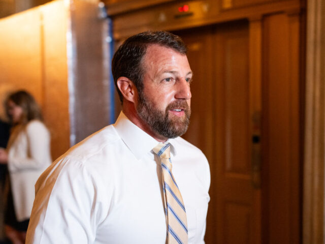 GettyImages-2155440611 WASHINGTON - JUNE 4: Sen. Markwayne Mullin, R-Okla., leaves the Senate chamber after a vot