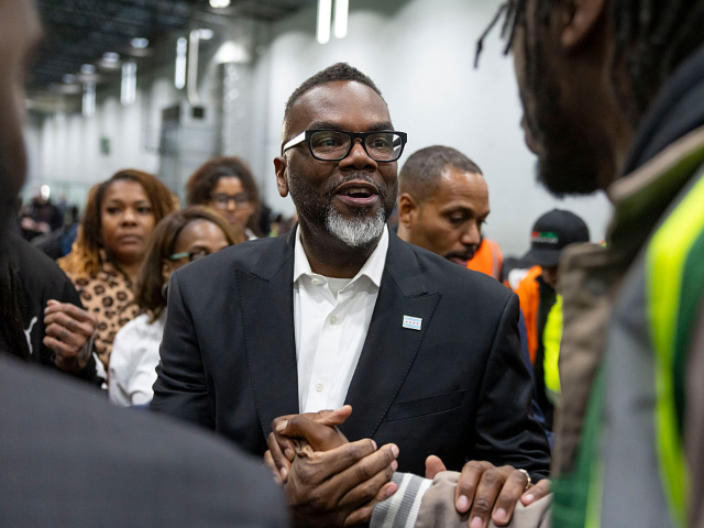 GettyImages-2210124474 Chicago Mayor Brandon Johnson greets violence interrupters as community leaders gathered t