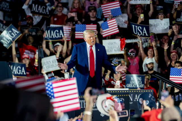 Trump Marks 100 Days In Trip To Michigan Autoworker Heartland US President Donald Trump arrives for a 100th day rally in Warren, Michigan, US, on Tuesda
