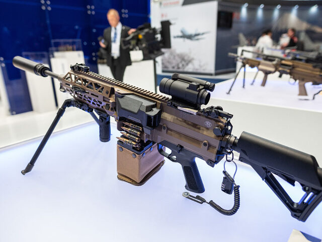 GettyImages-2214155634 MADRID, SPAIN - 2025/05/12: A machine gun displayed during the International Defense and S