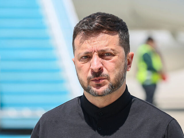 TURKEY-UKRANIE-POLITICS Ukrainian President Volodymyr Zelensky looks on after disembarking from a plane upon his a