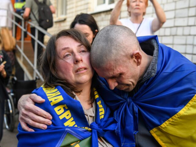 gettyimages-2216053275-1-640x480-1 The largest prisoner POW exchange since the start of Russia's full-scale invasion takes pl