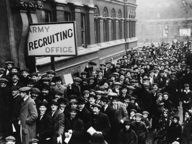 gettyimages-3336677-1-640x480-1 December 1915: A crowd of young men queuing up at the Army Recruiting Office at Southwark