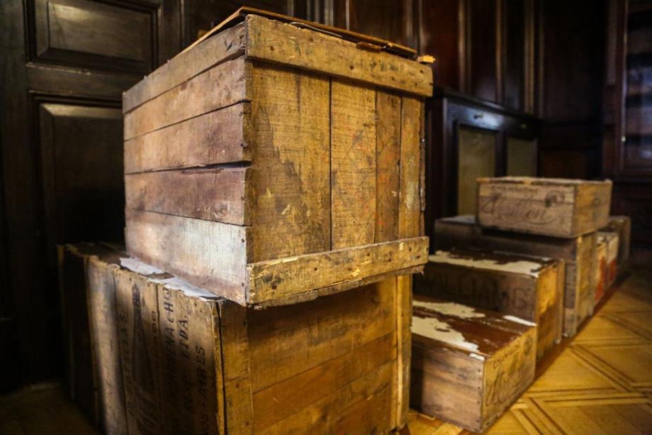 imagen-1 Wooden boxes labeled as Crillon champagne, where the documents were stored. Credit: Argentina Supreme Court.