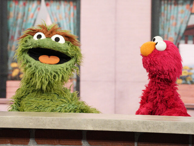 SesameStreet BURBANK, CALIFORNIA - March 31, 2025: Oscar and Elmo appear on "The Jennifer Hudson S