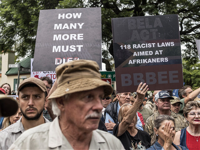 Whit-South-Africans-protest-genocide-support-trump-feb2025-south-africa-getty White South Africans supporting US President Donald Trump and South African and US tech bi
