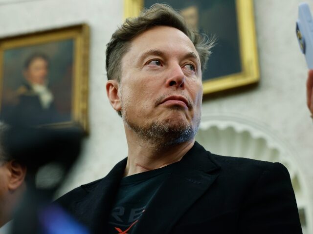 elon-musk-with-a-grim-look-for-new-jersey-640x480-1 Elon Musk with a grim look for New Jersey