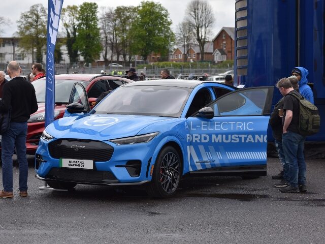 ford-mustang-mach-e-ev-640x480-1 Ford Mustang Mach-E EV