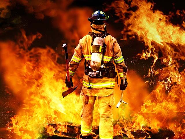 gettyimages-136916670-640x480-1 firefighter