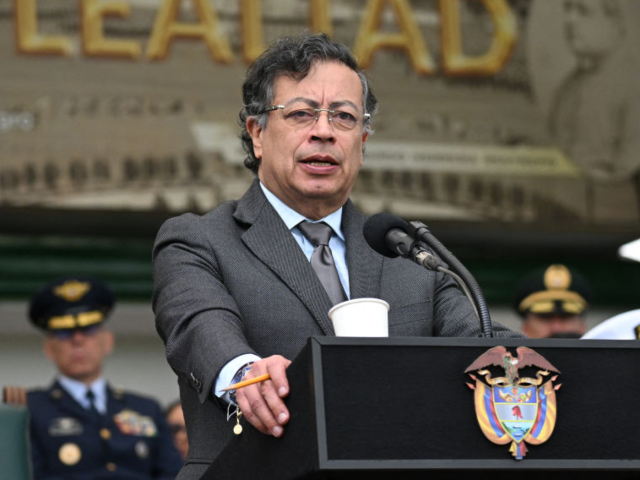 GettyImages-2203989980 Colombia's President Gustavo Petro delivers a speech in front of Colombia's new Minister o