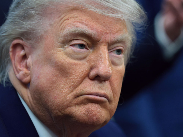 GettyImages-2216717982 WASHINGTON, DC - MAY 23: U.S. President Donald Trump looks on in the Oval Office of the Wh