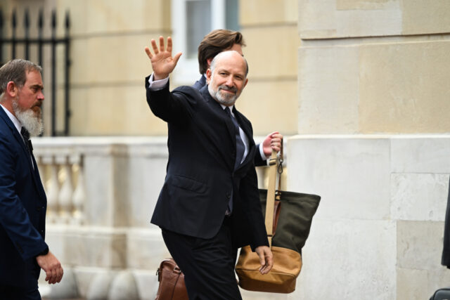 US, China Continue Trade Talks Howard Lutnick, US commerce secretary, arrives for trade talks at Lancaster House in Londo