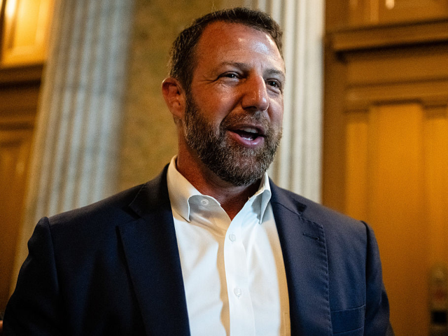 GettyImages-2221649487 Senator Markwayne Mullin, a Republican from Oklahoma, at the US Capitol in Washington, DC,