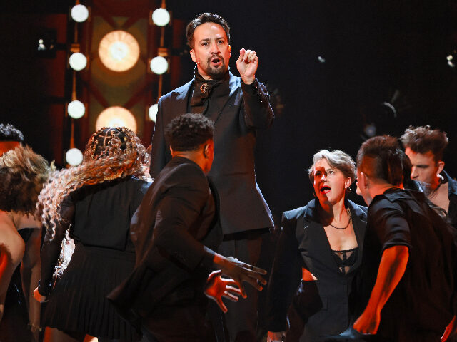 Hamilton NEW YORK, NEW YORK - JUNE 08: Lin-Manuel Miranda and the cast of "Hamilton" perf