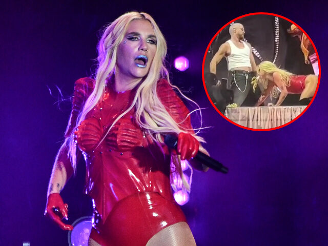 PHILADELPHIA, PENNSYLVANIA - JULY 04: Kesha performs on stage during the Wawa Welcome Amer
