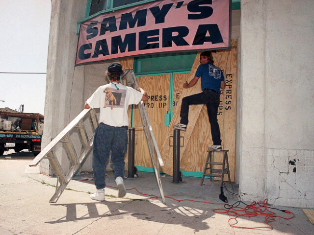 Los Angeles Riots, Looting Uploaded 6/11/2025