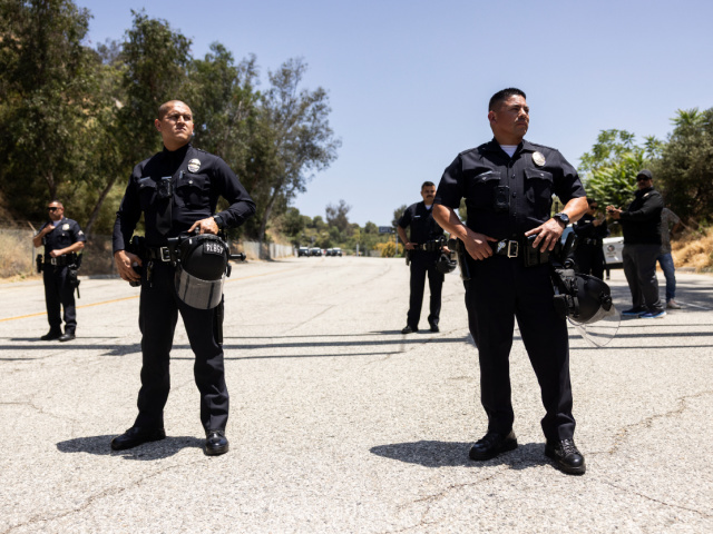 police-dodger-stadium-parking-lot