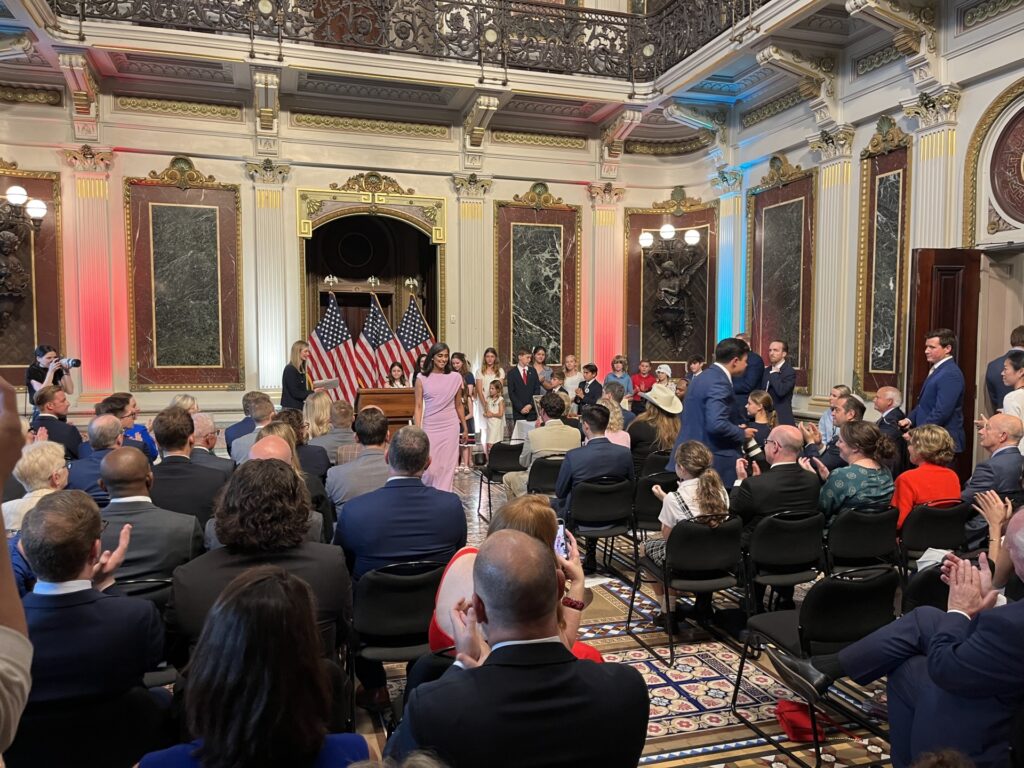 usha-vance-after-delivering-remarks-1024x768-1
