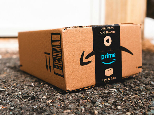 amazon-prime-box-delivery-order-stock-pexels-introspectivedsgn Amazon Prime Package on the Porch Put Upside Down