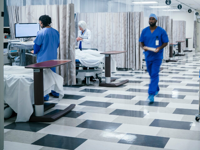 hospital-ward-640x480-1 Doctors and nurses in hospital